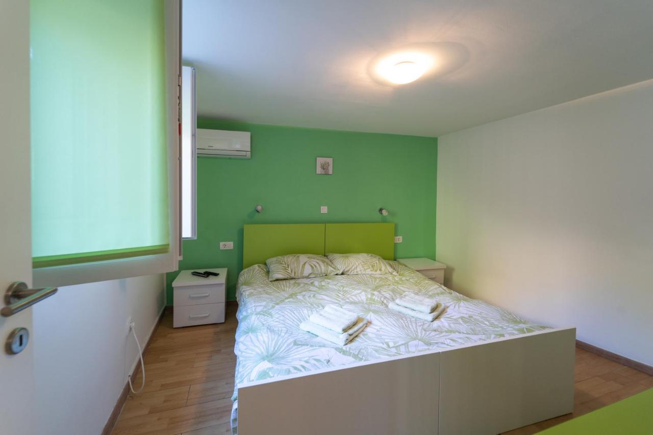 Apartment Fly Split Exterior foto